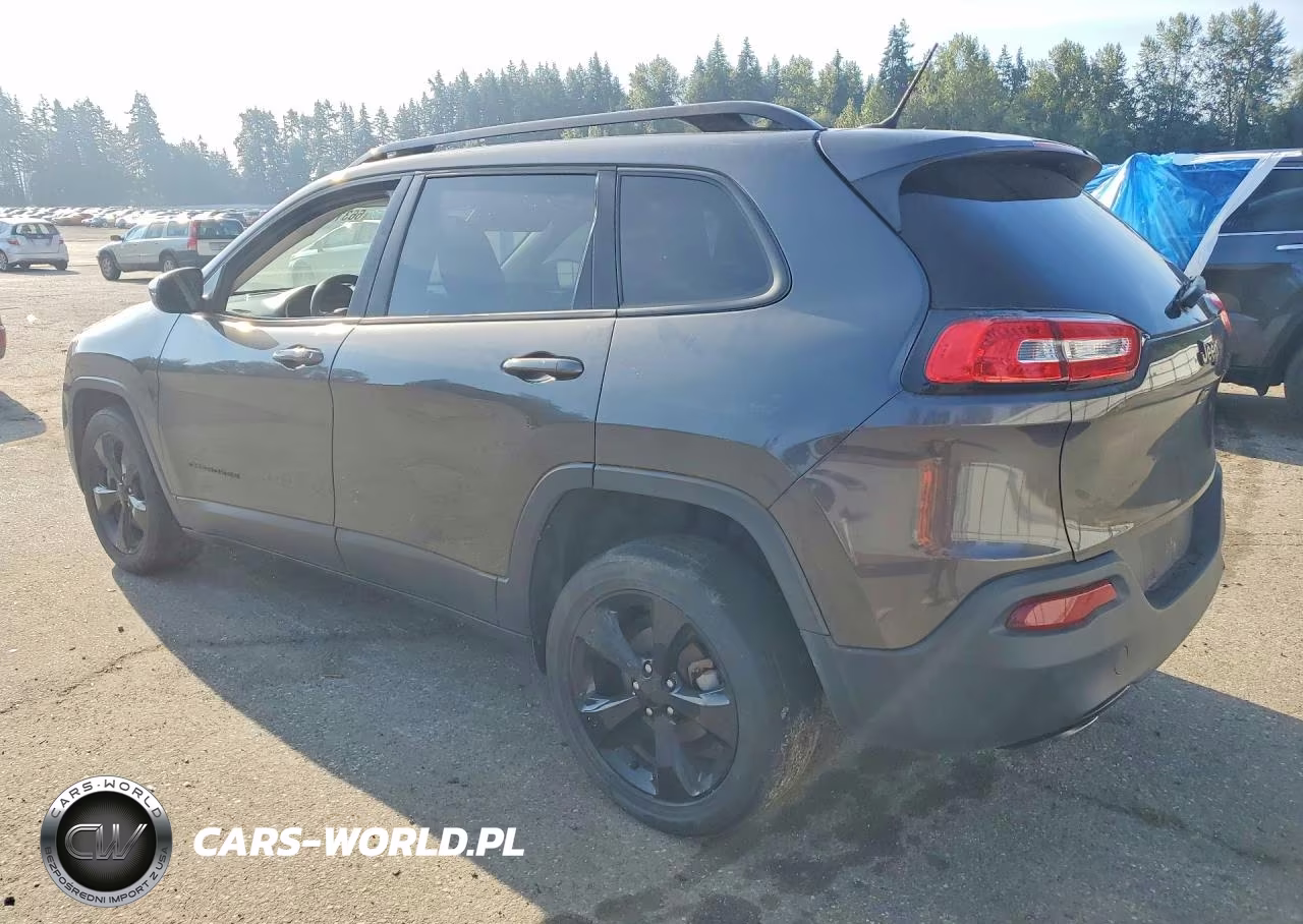 2015 Jeep Cherokee Latitude VIN:1C4PJLCB0FW722701 - 2