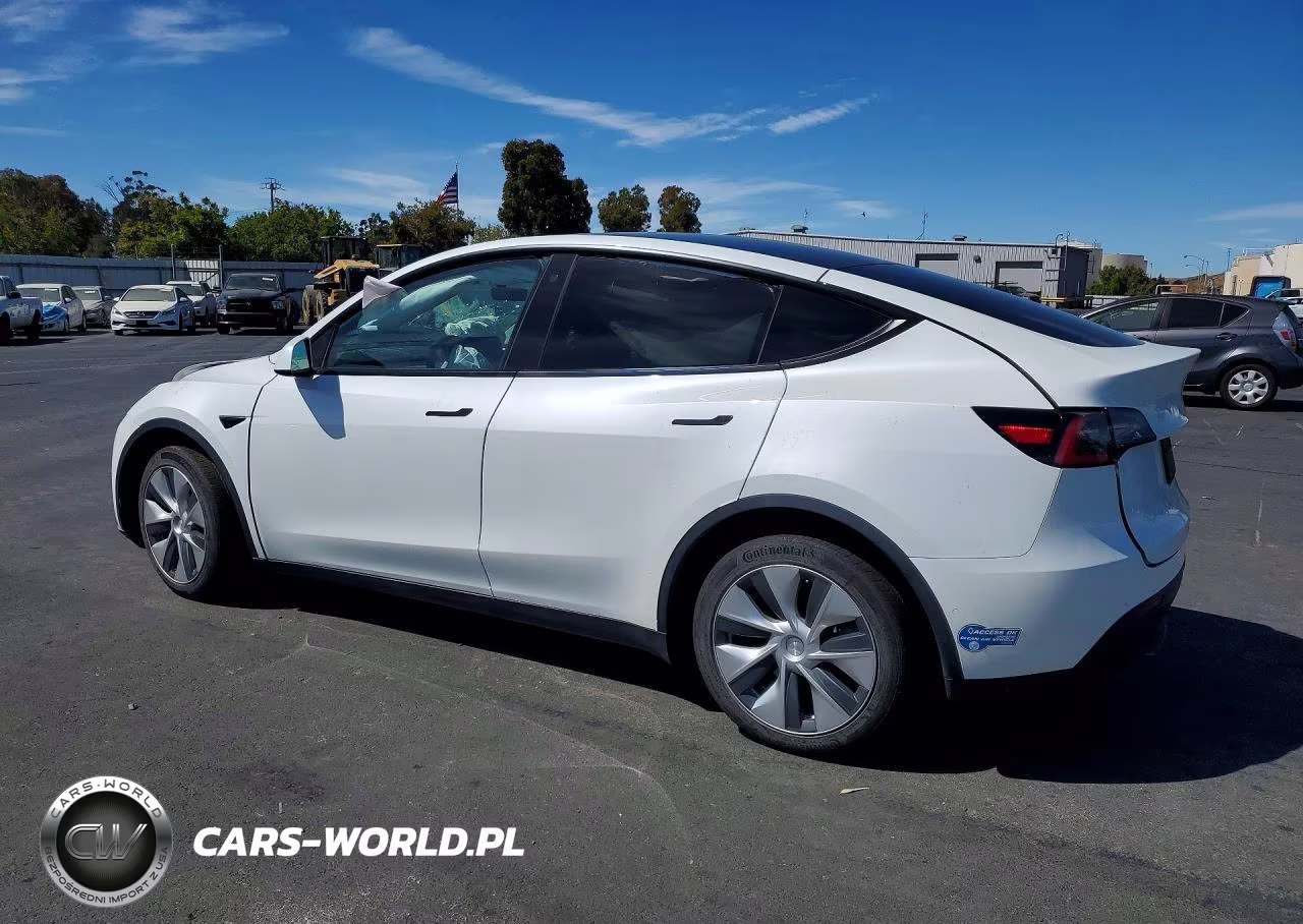 2020 Tesla Model Y VIN:5YJYGDEE2LF057574 - 2
