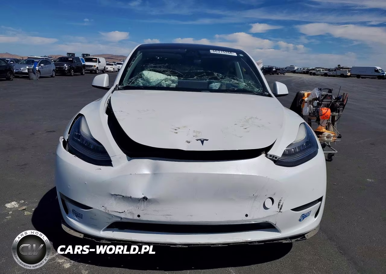 2020 Tesla Model Y VIN:5YJYGDEE2LF057574 - 5