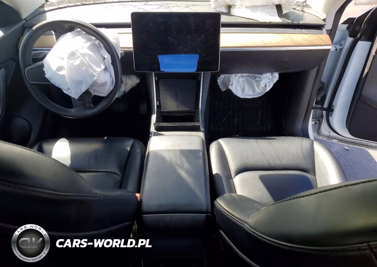 2020 Tesla Model Y VIN:5YJYGDEE2LF057574 - 8