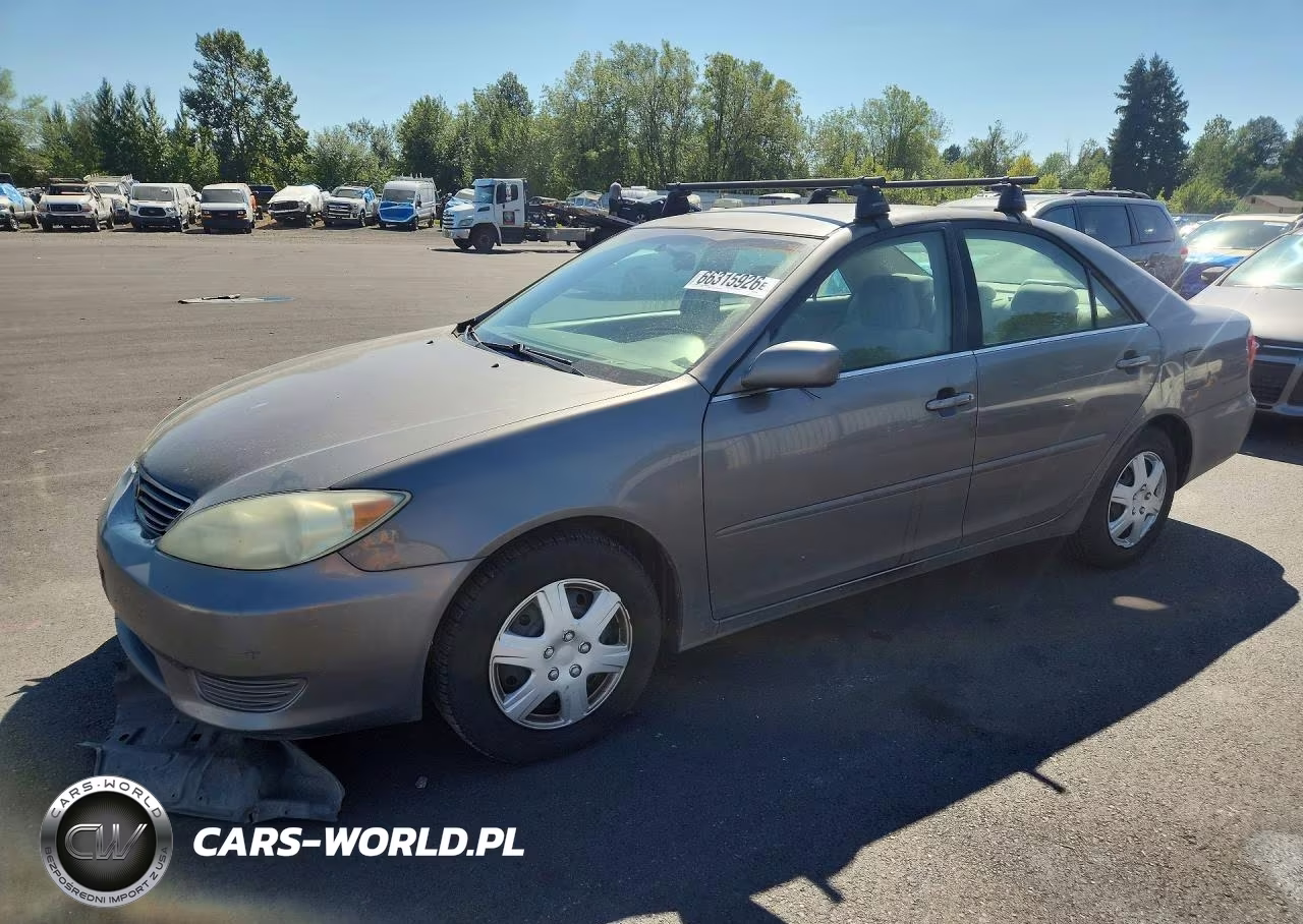 2005 Toyota Camry Le