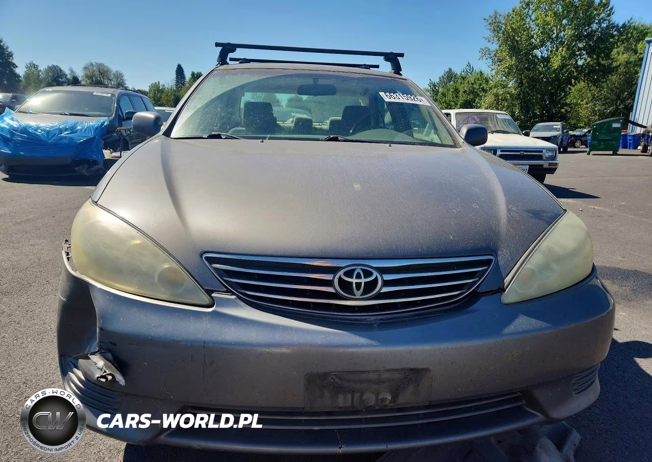 2005 Toyota Camry Le VIN:4T1BE32K05U995658 - 5