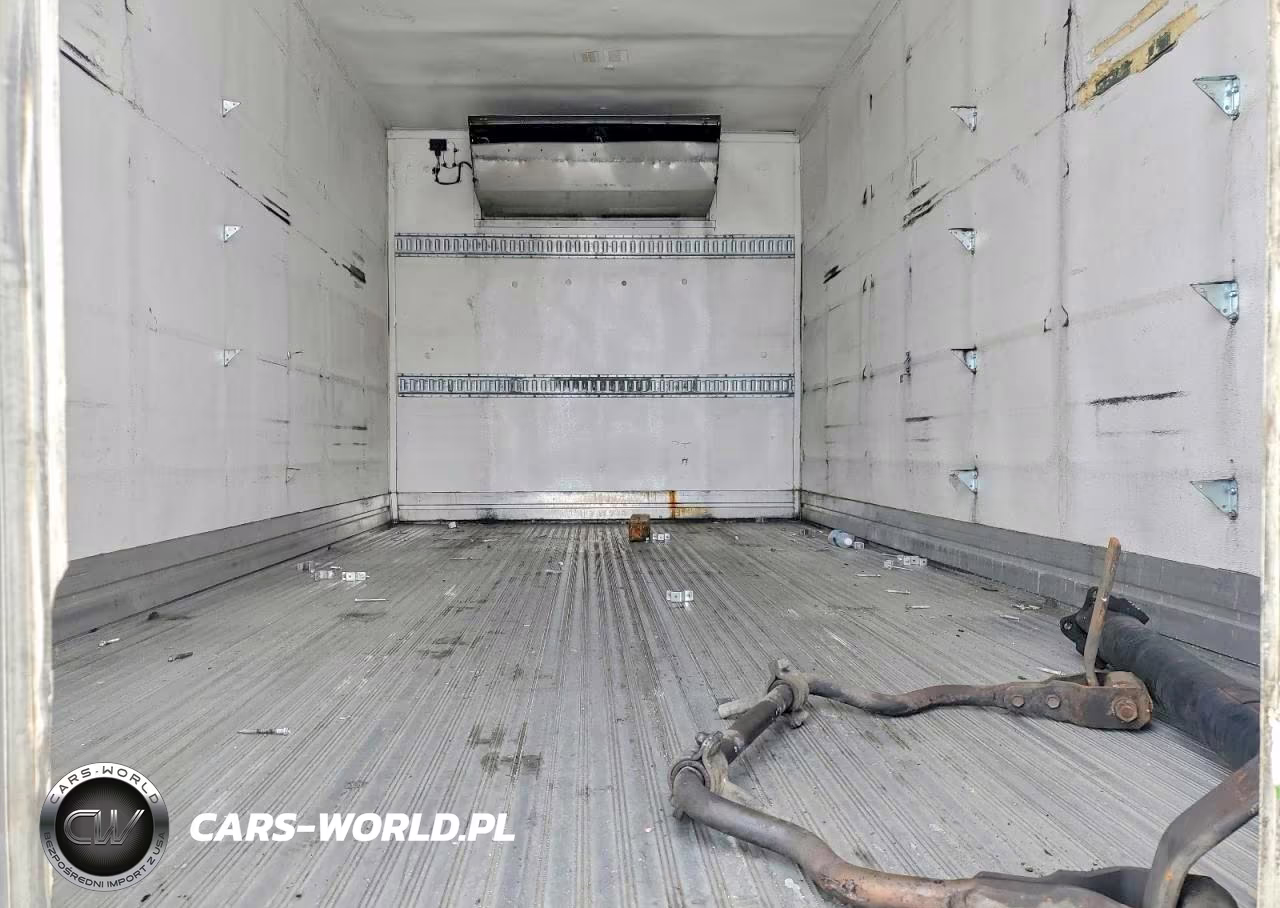 2020 Hino 195 Refrigerated Box Truck VIN:JHHRDM2H5LK009644 - 16
