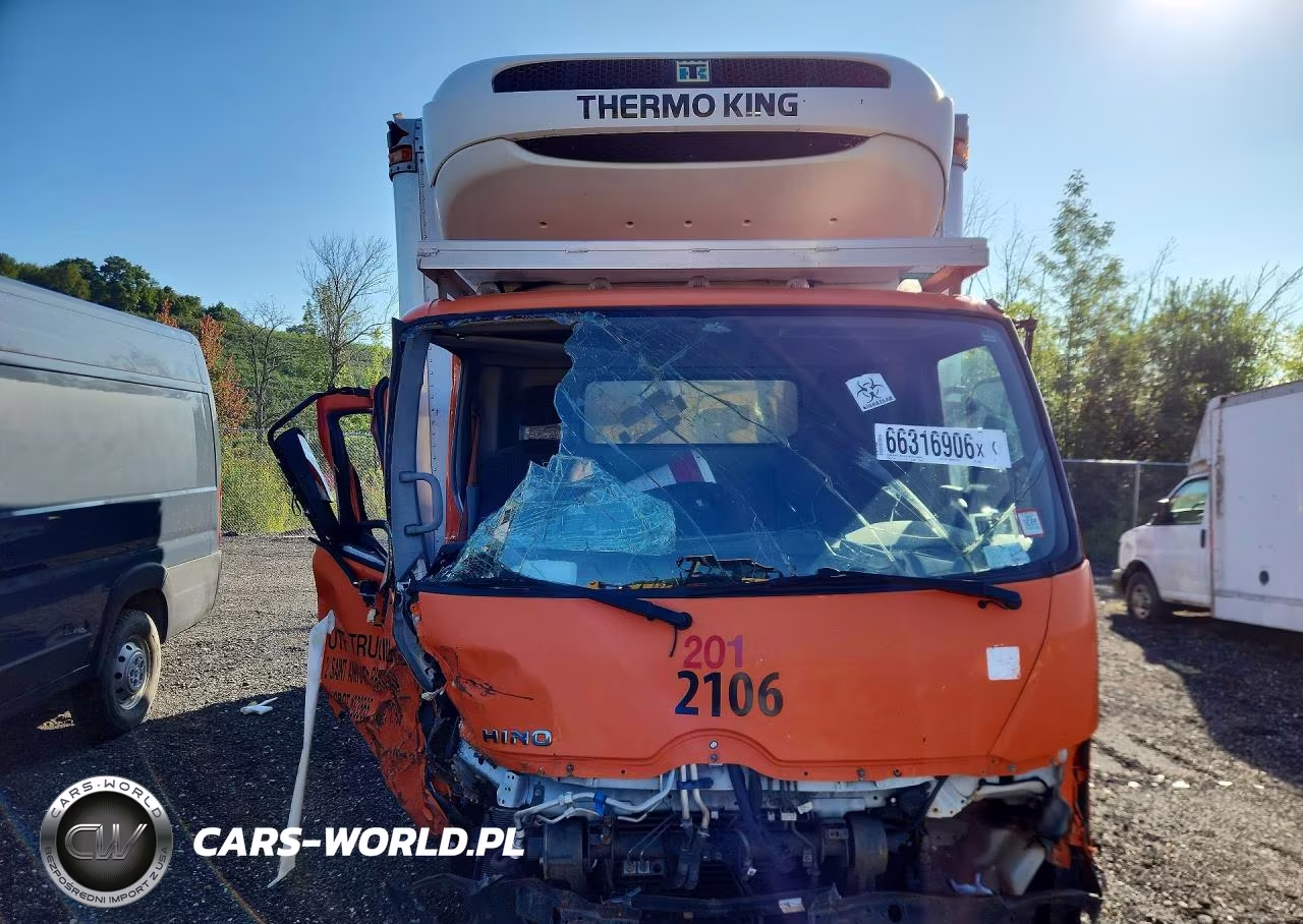 2020 Hino 195 Refrigerated Box Truck VIN:JHHRDM2H5LK009644 - 7