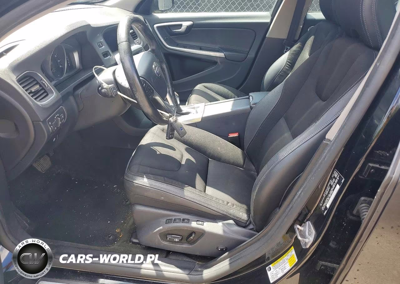 2016 Volvo S60 VIN:YV126MFJ6G2410180 - 7