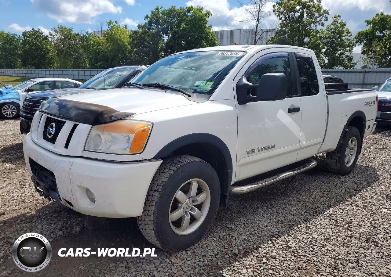 2012 Nissan Titan Sv