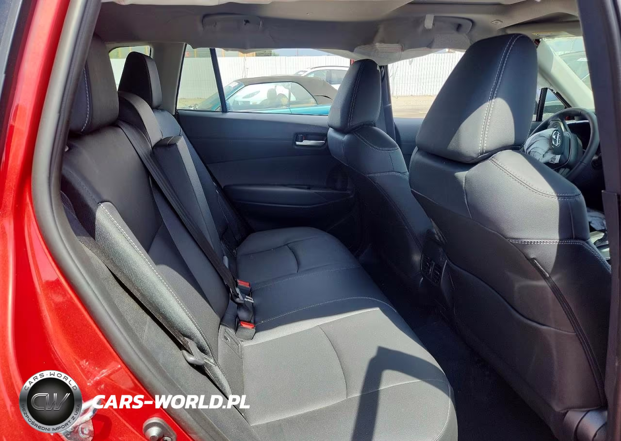 2026 Toyota Corolla Cross Xle VIN:7MUDAAAG7TV211509 - 11