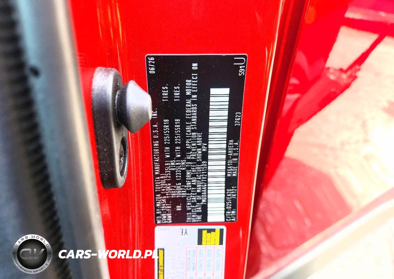 2026 Toyota Corolla Cross Xle VIN:7MUDAAAG7TV211509 - 13