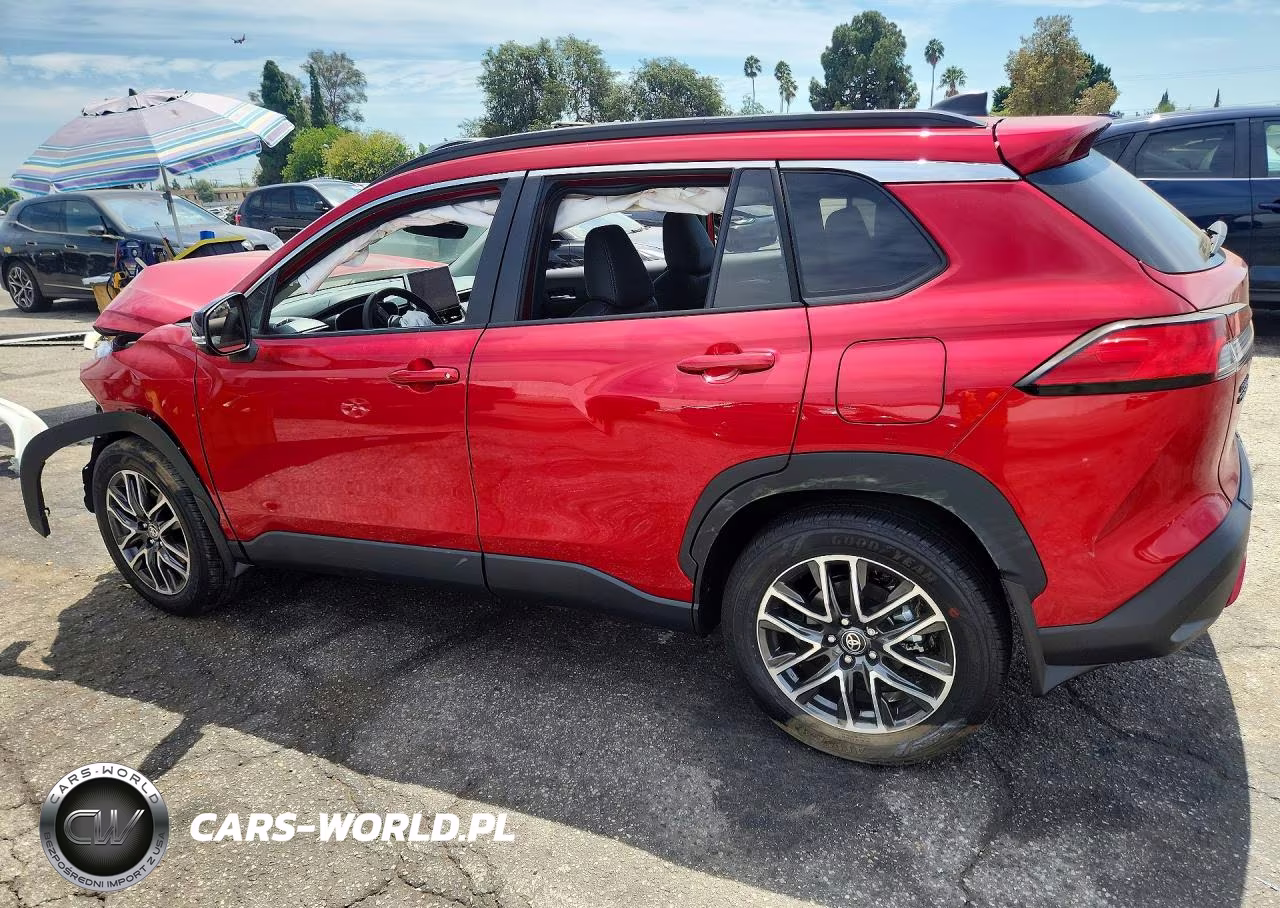 2026 Toyota Corolla Cross Xle VIN:7MUDAAAG7TV211509 - 2
