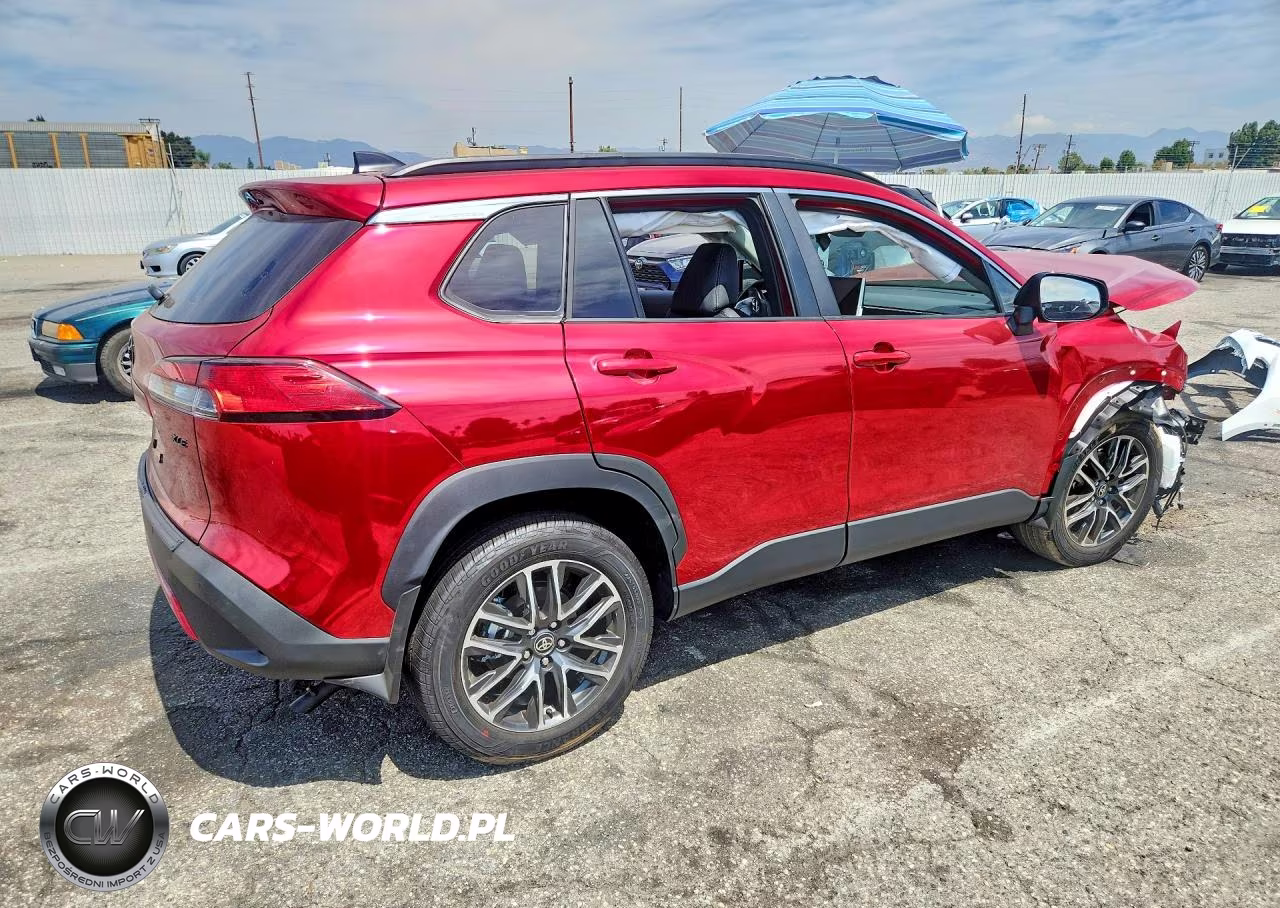 2026 Toyota Corolla Cross Xle VIN:7MUDAAAG7TV211509 - 3