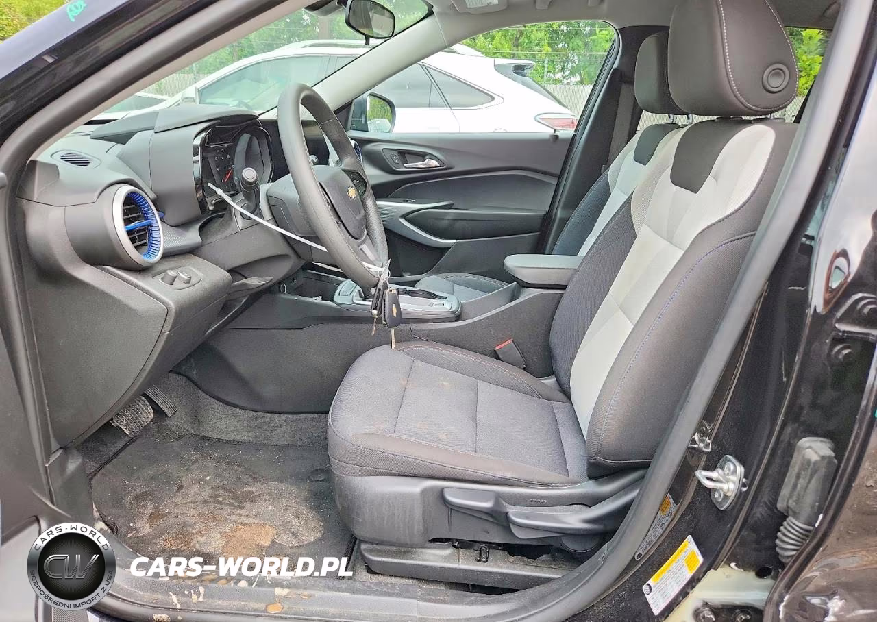 2025 Chevrolet Trax Ls VIN:KL77LFEP7SC264331 - 7