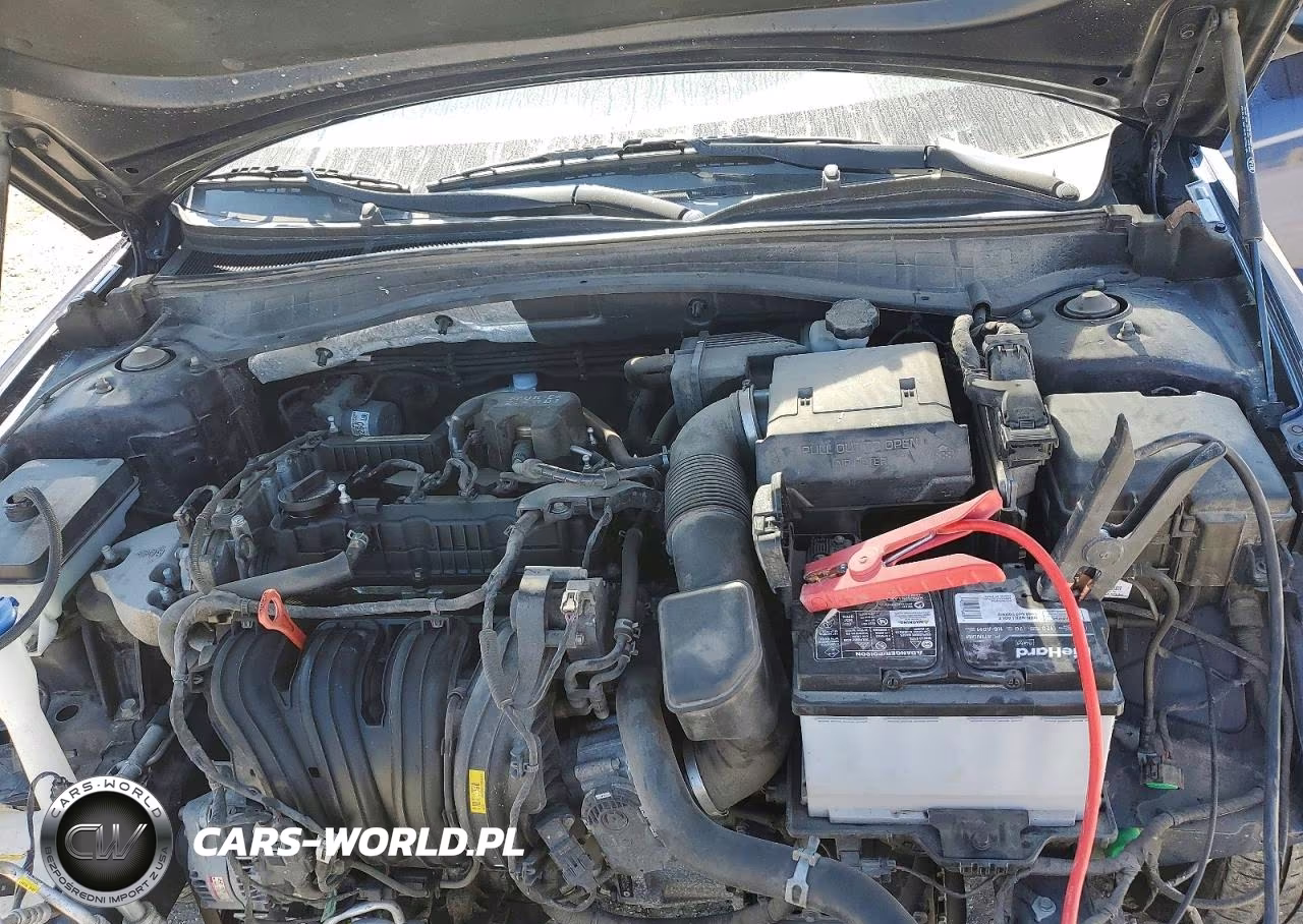 2019 Kia Optima S VIN:5XXGT4L30KG315028 - 11