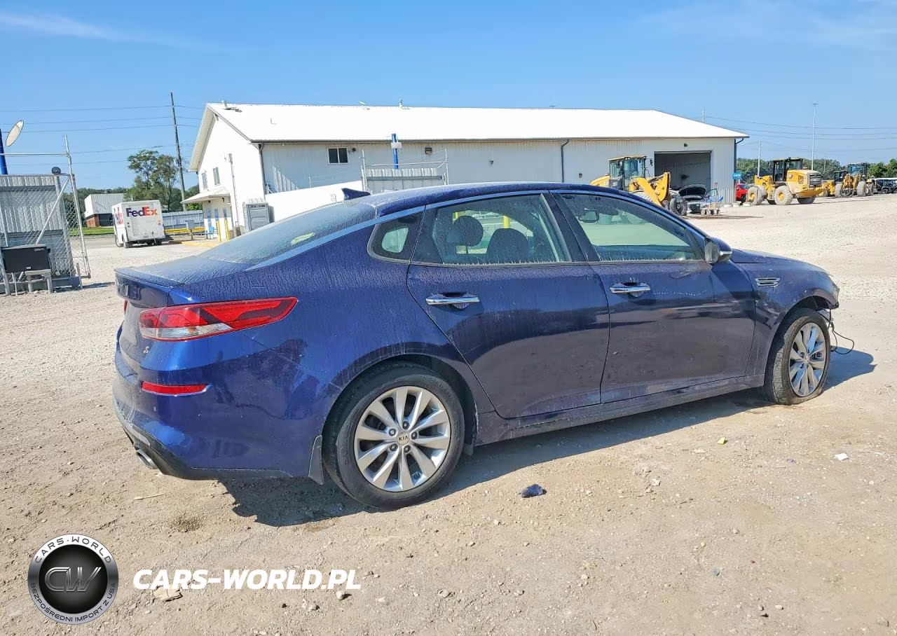 2019 Kia Optima S VIN:5XXGT4L30KG315028 - 3
