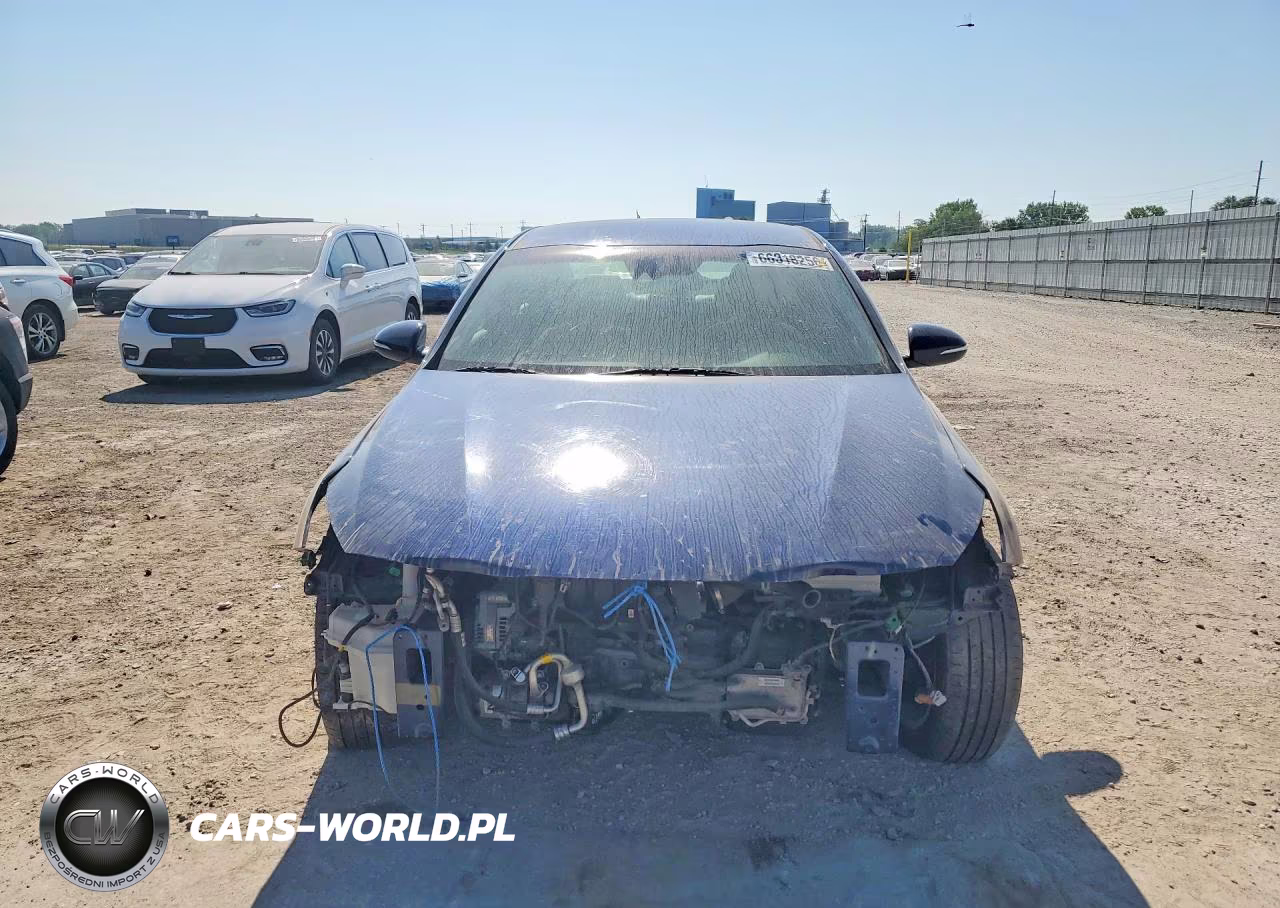 2019 Kia Optima S VIN:5XXGT4L30KG315028 - 5