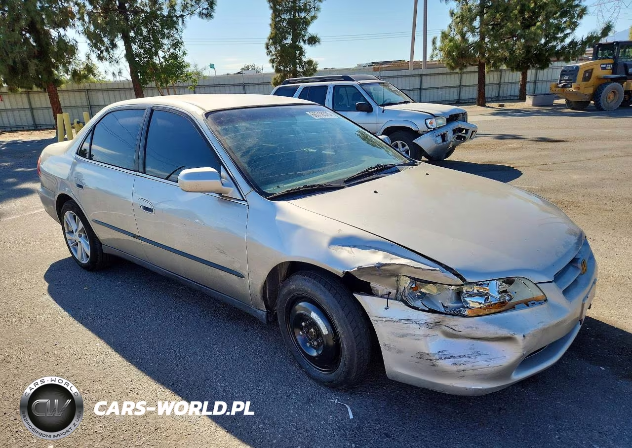 1998 Honda Accord Lx VIN:1HGCG1648WA068639 - 4