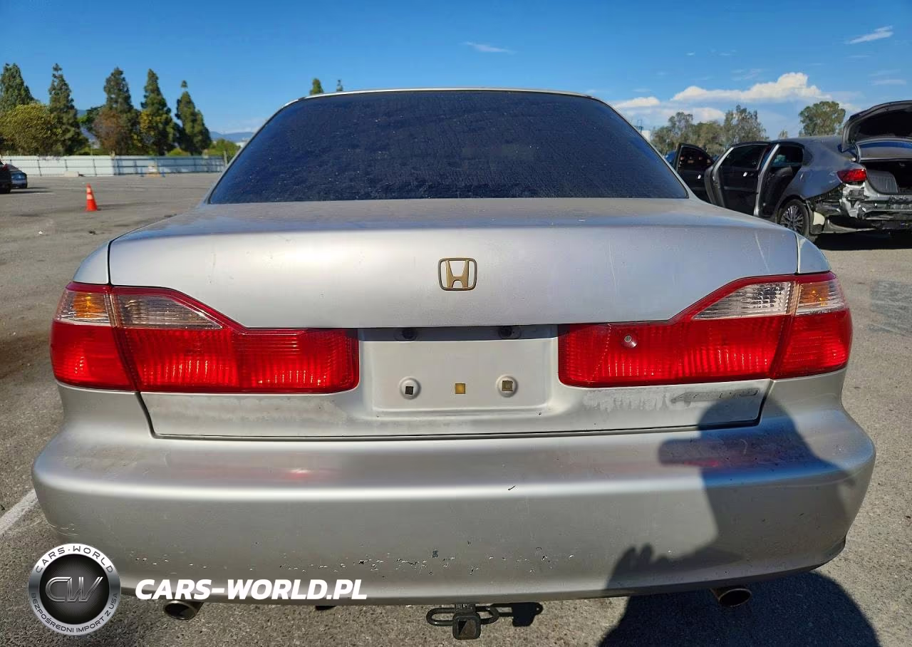 1998 Honda Accord Lx VIN:1HGCG1648WA068639 - 6