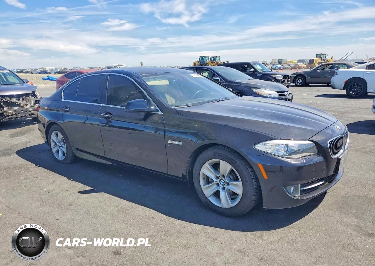 2012 BMW 528 I VIN:WBAXG5C59CDY28721 - 4