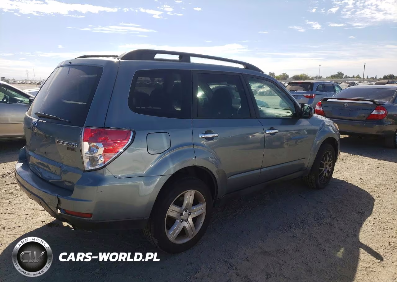 2010 Subaru Forester 2.5X Premium VIN:JF2SH6CC4AH714521 - 3