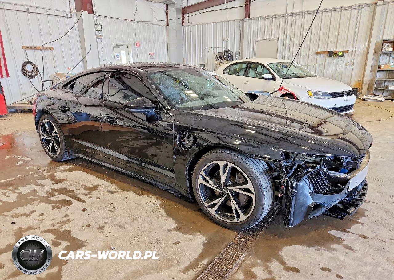 2022 Audi E-Tron Gt Premium Plus VIN:WAUCJBFW2N7007450 - 4