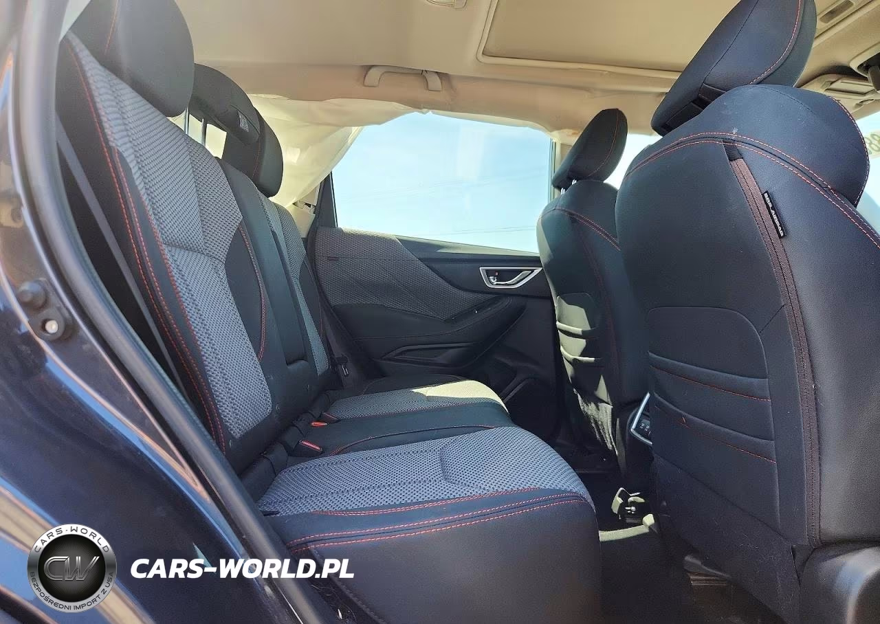 2019 Subaru Forester Sport VIN:JF2SKAPC1KH481973 - 11