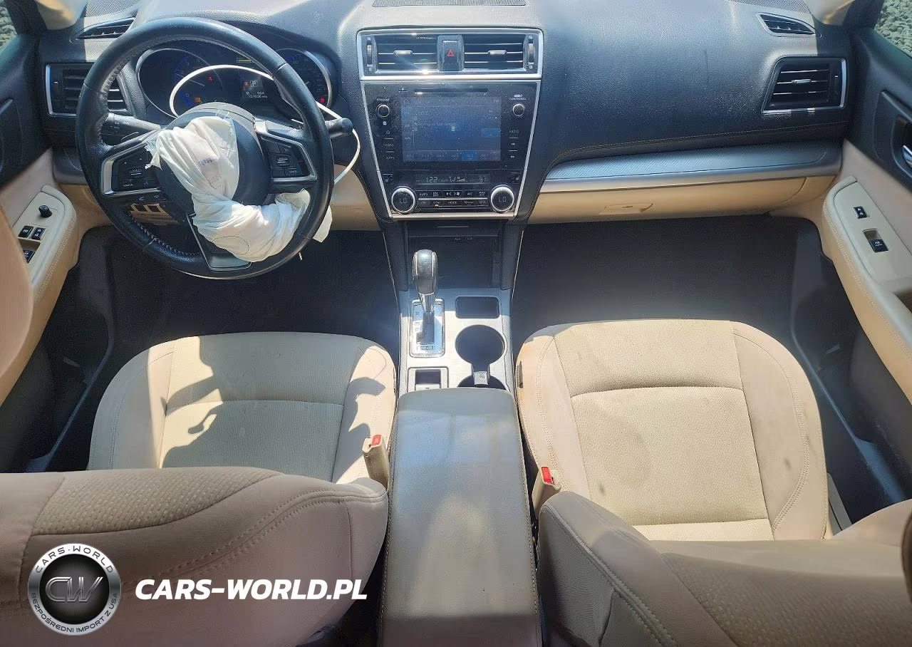 2018 Subaru Legacy 2.5I Premium VIN:4S3BNAC61J3021116 - 8
