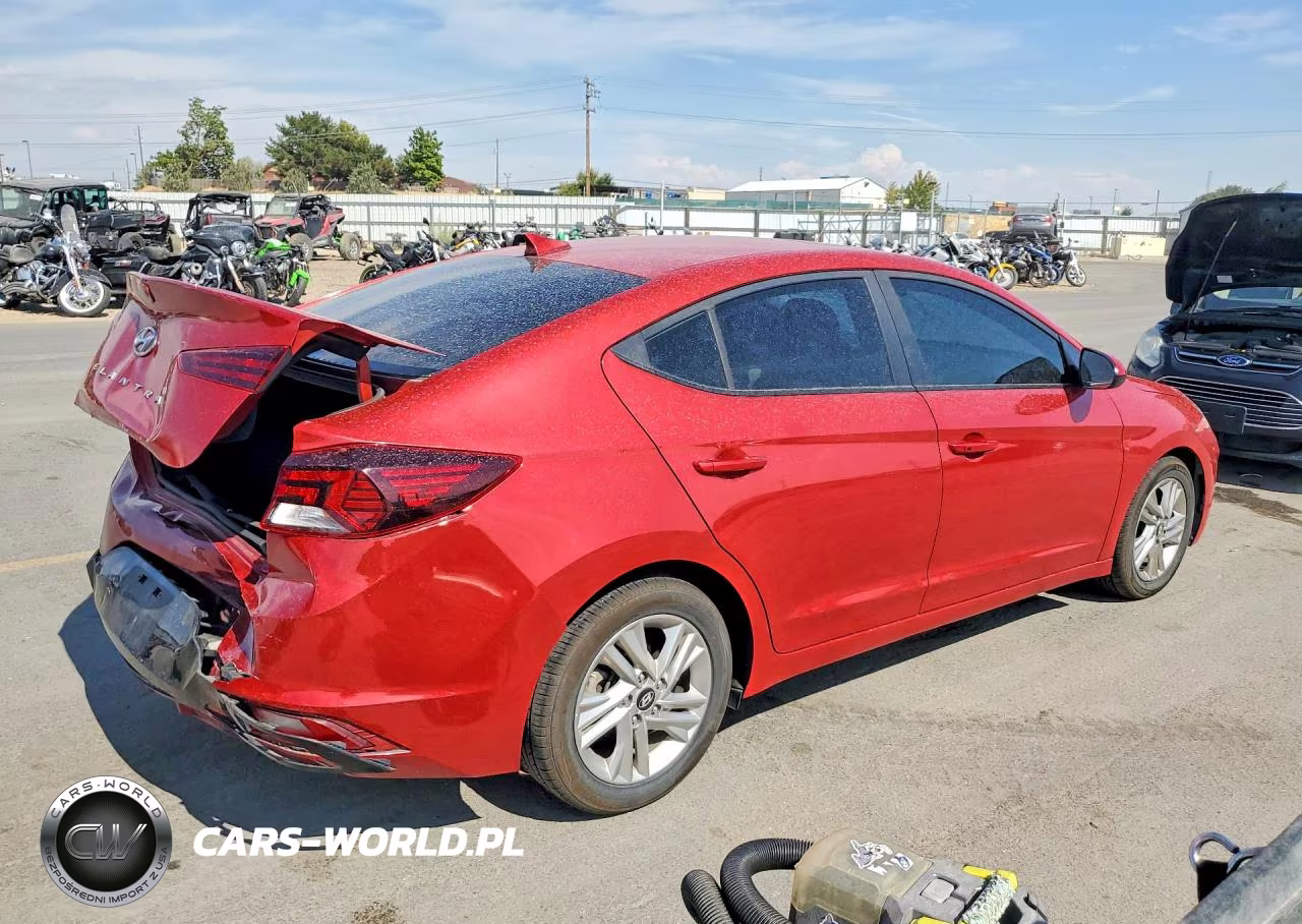 2019 Hyundai Elantra Value Edition VIN:5NPD84LF6KH420157 - 3
