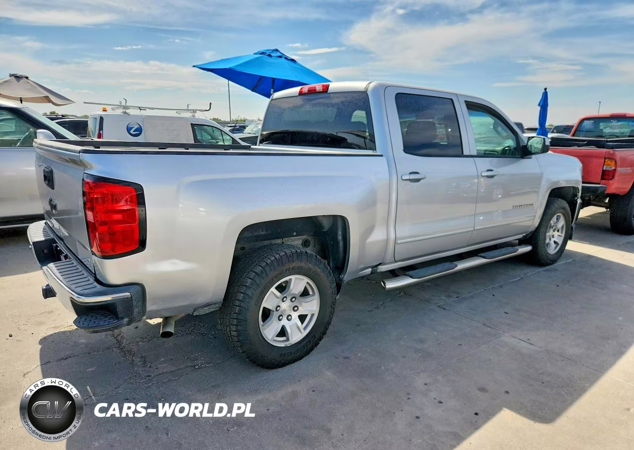 2018 Chevrolet Silverado K1500 Lt VIN:3GCUKRECXJG540875 - 3