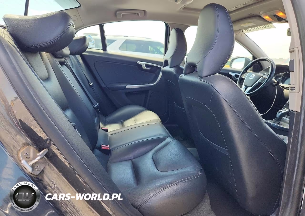 2015 Volvo S60 Premier VIN:YV1612TK5F1351578 - 10
