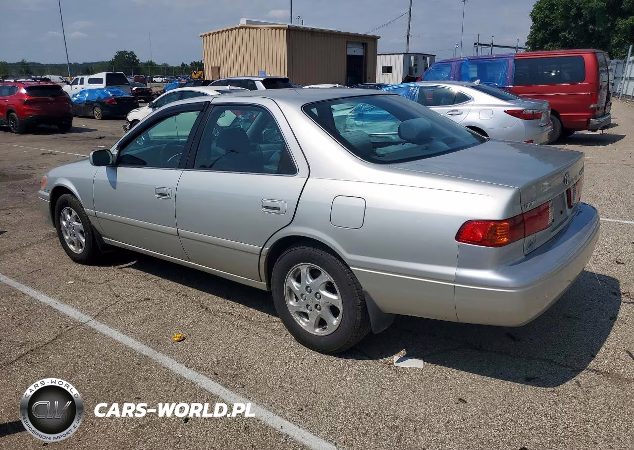 2000 Toyota Camry Le V6 VIN:4T1BF28K6YU107160 - 2