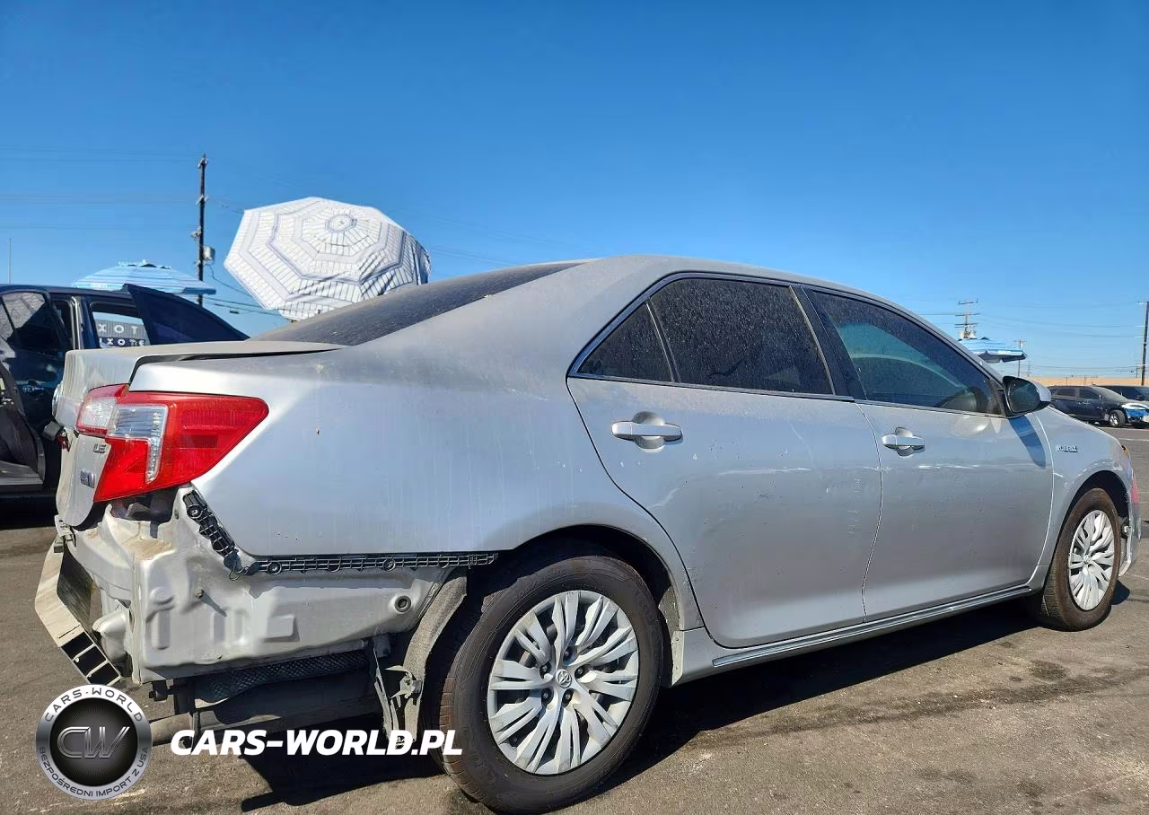 2012 Toyota Camry Hybrid Le VIN:4T1BD1FK0CU043810 - 3