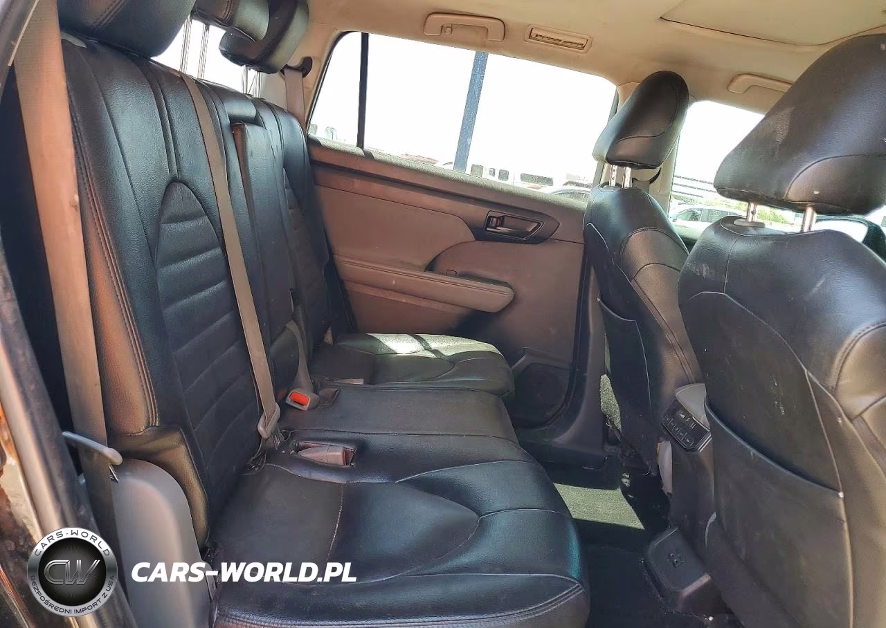 2022 Toyota Highlander Le VIN:5TDZZRAH7NS543338 - 11