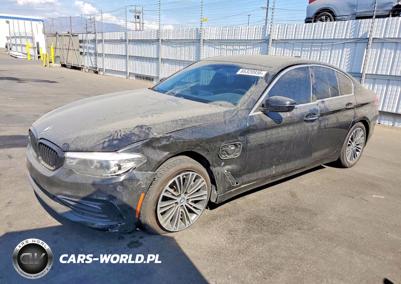 2018 BMW 530E VIN:WBAJA9C58JB249677 - 1