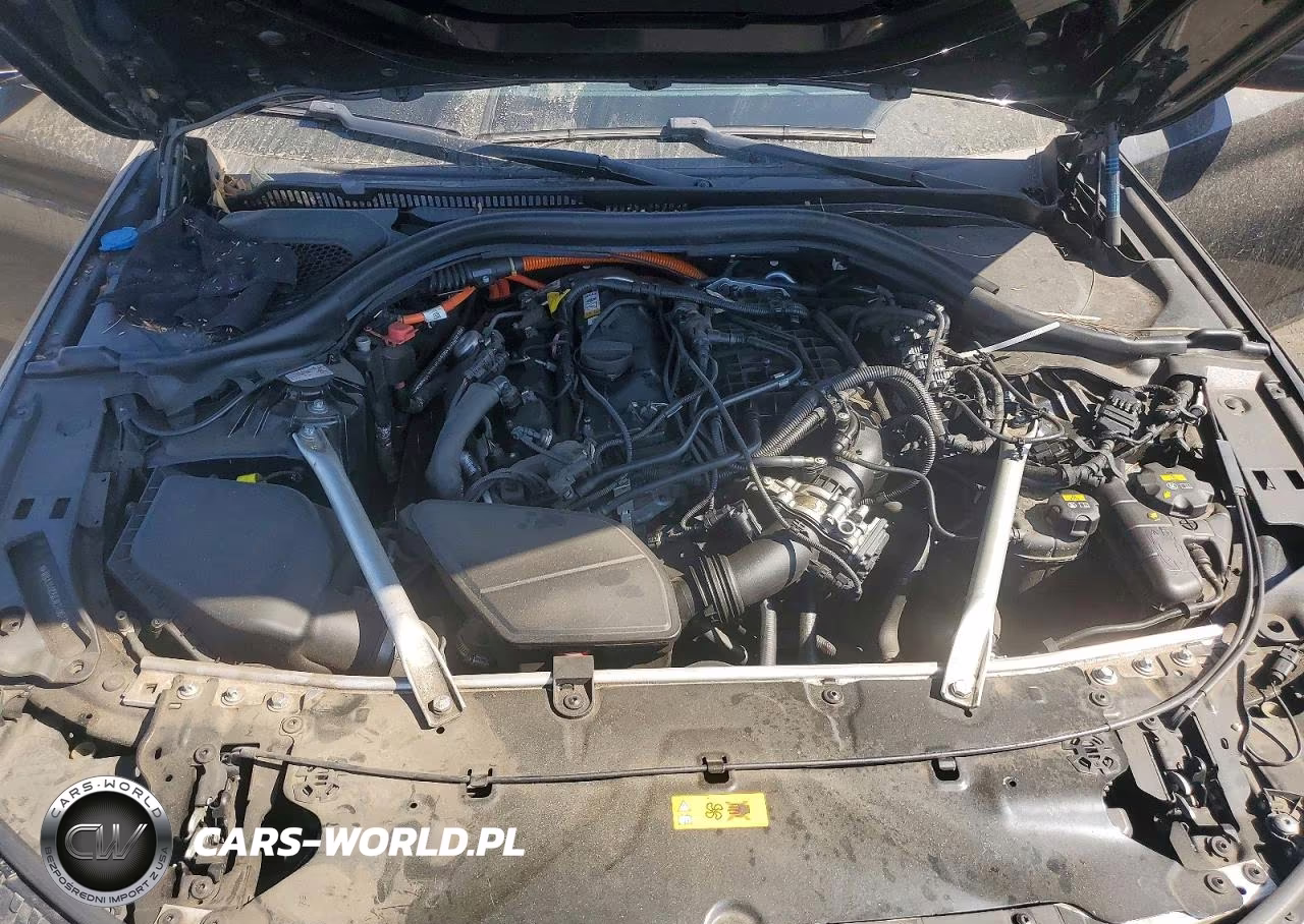 2018 BMW 530E VIN:WBAJA9C58JB249677 - 11