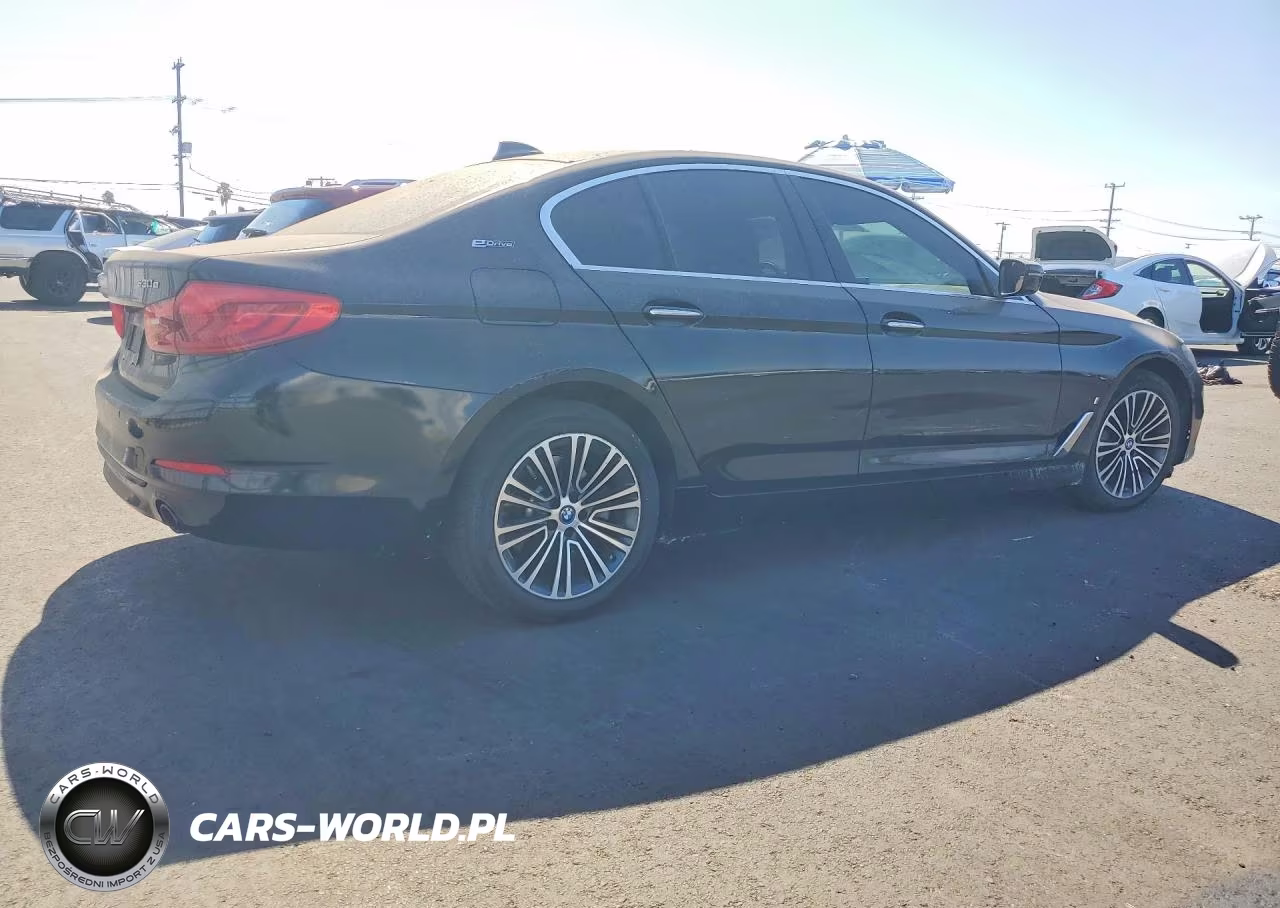 2018 BMW 530E VIN:WBAJA9C58JB249677 - 3