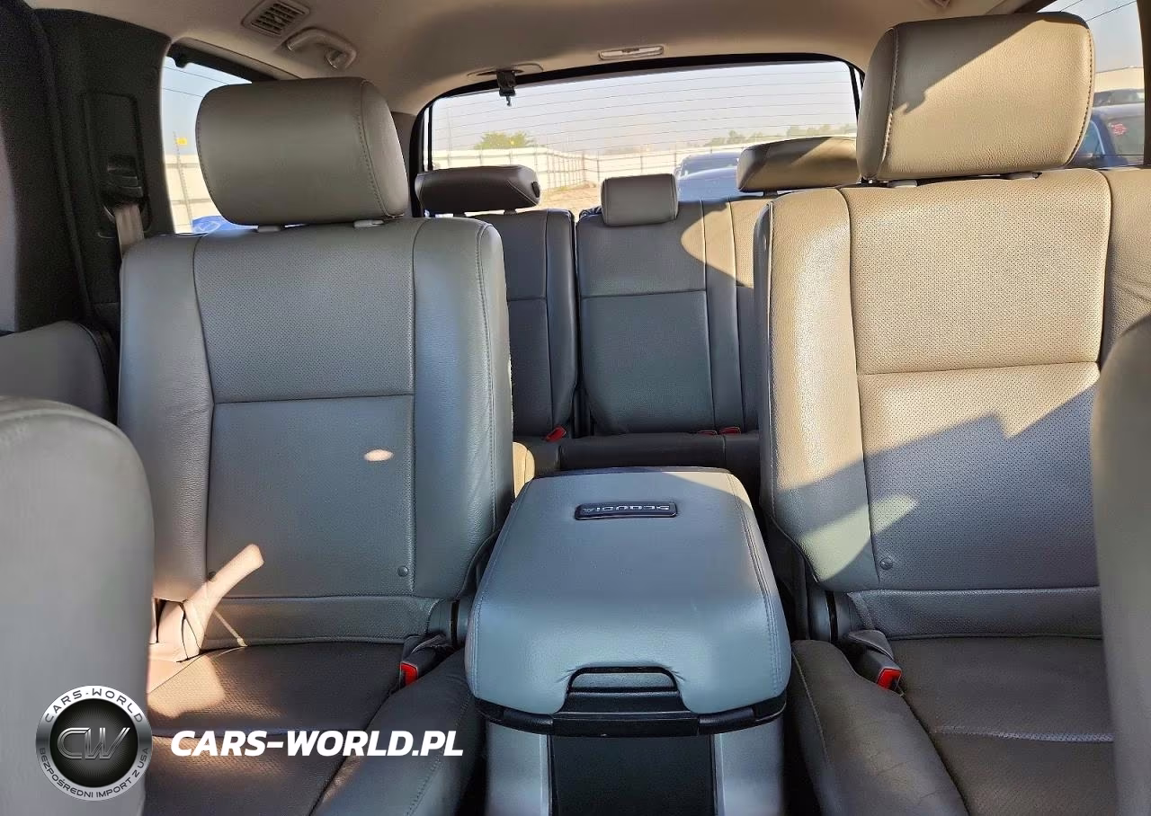 2014 Toyota Sequoia Platinum VIN:5TDDY5G16ES093455 - 10