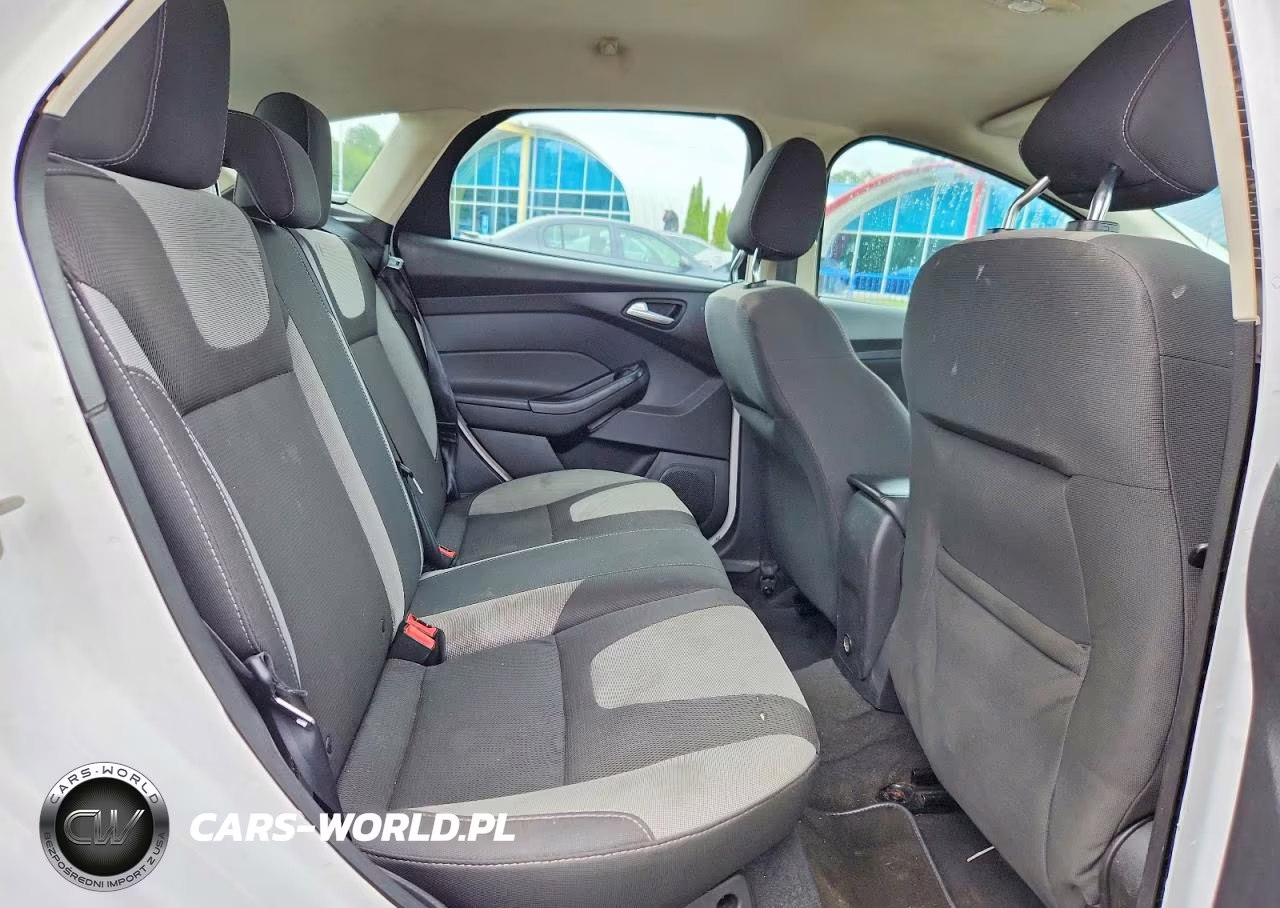 2012 Ford Focus Se VIN:1FAHP3K29CL296868 - 10
