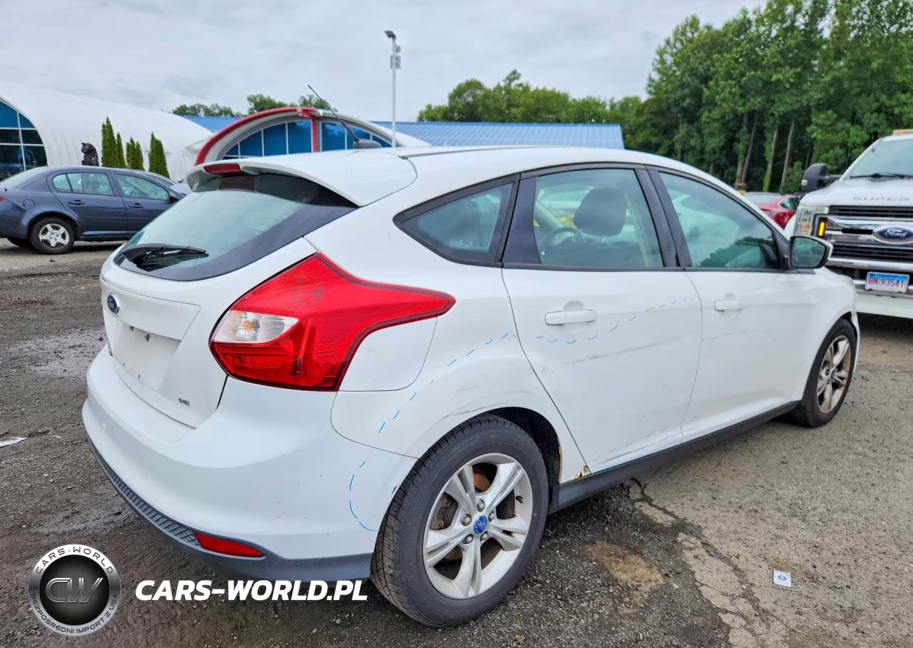 2012 Ford Focus Se VIN:1FAHP3K29CL296868 - 3