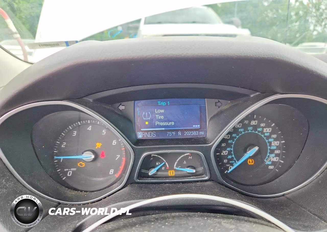 2012 Ford Focus Se VIN:1FAHP3K29CL296868 - 9