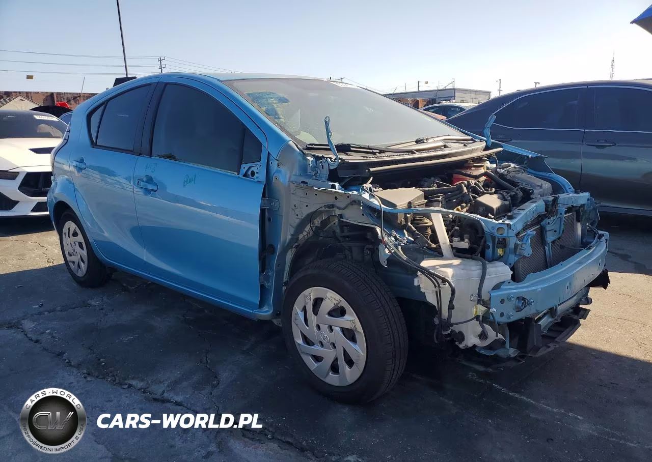 2016 Toyota Prius C One VIN:JTDKDTB38G1130957 - 4