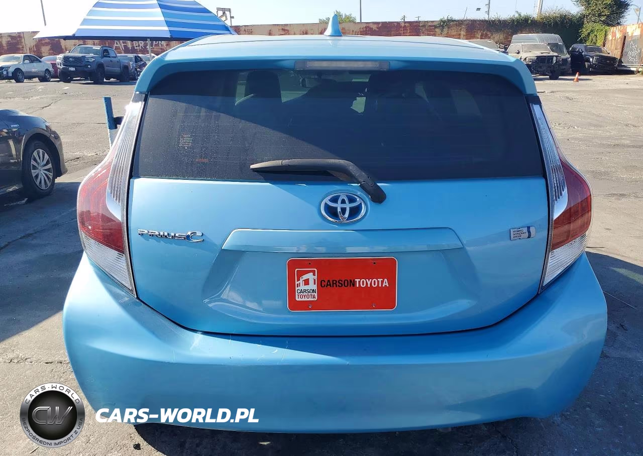 2016 Toyota Prius C One VIN:JTDKDTB38G1130957 - 6