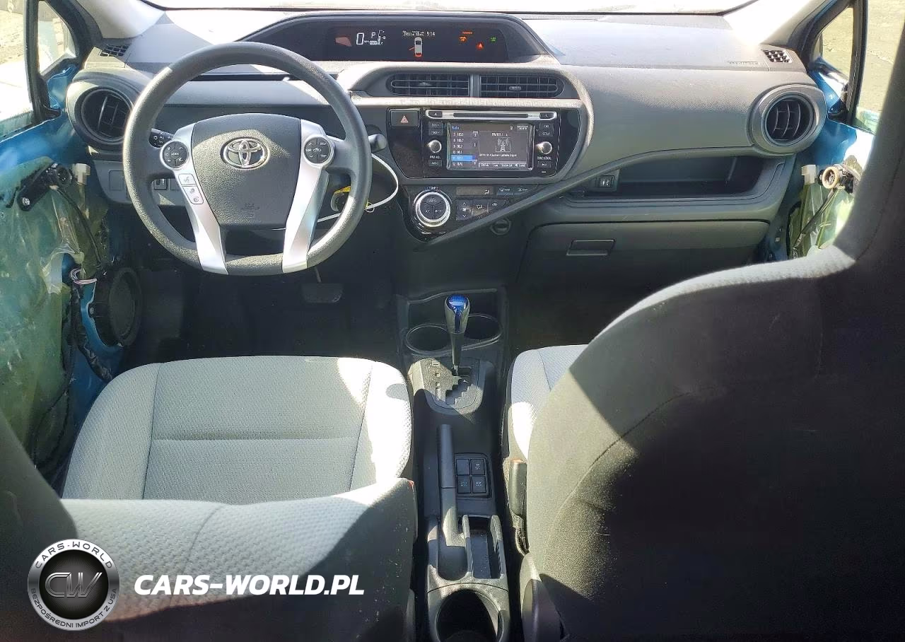 2016 Toyota Prius C One VIN:JTDKDTB38G1130957 - 8