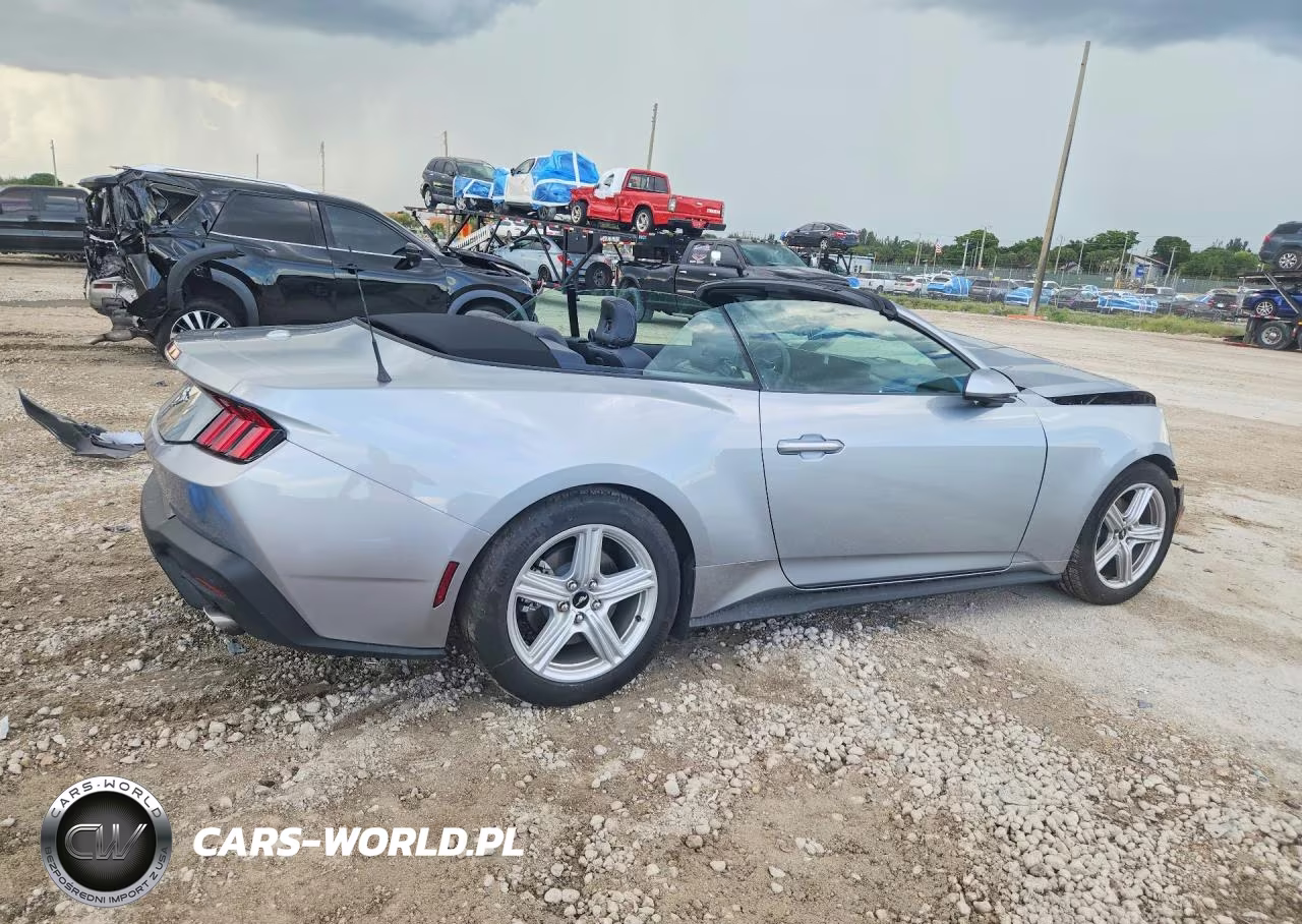 2026 Ford Mustang VIN:1FAGP8UH3T5122244 - 3