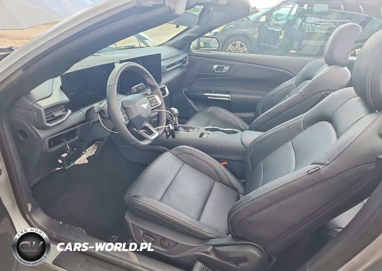2026 Ford Mustang VIN:1FAGP8UH3T5122244 - 7