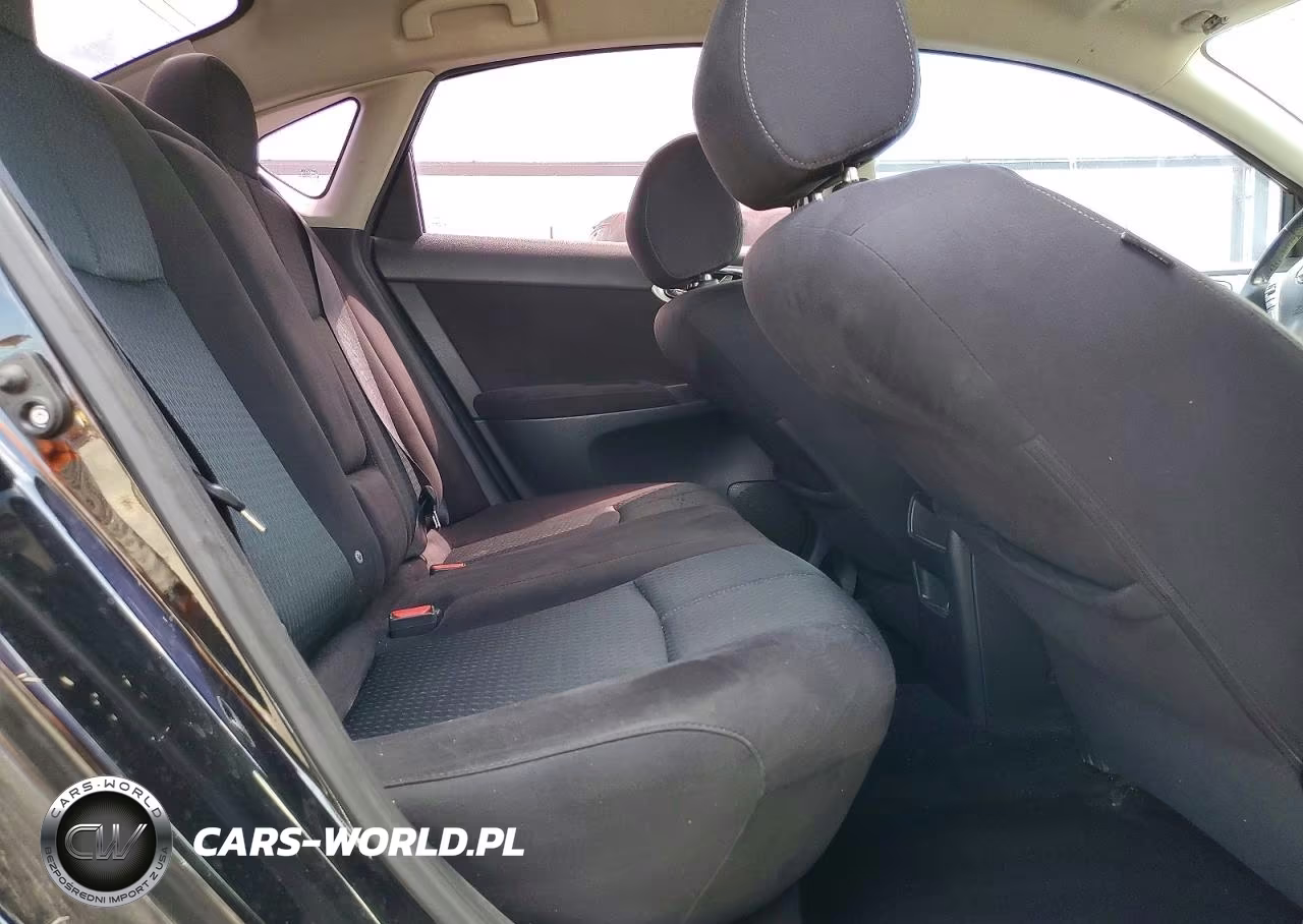2015 Nissan Sentra Sr VIN:3N1AB7APXFY330572 - 10
