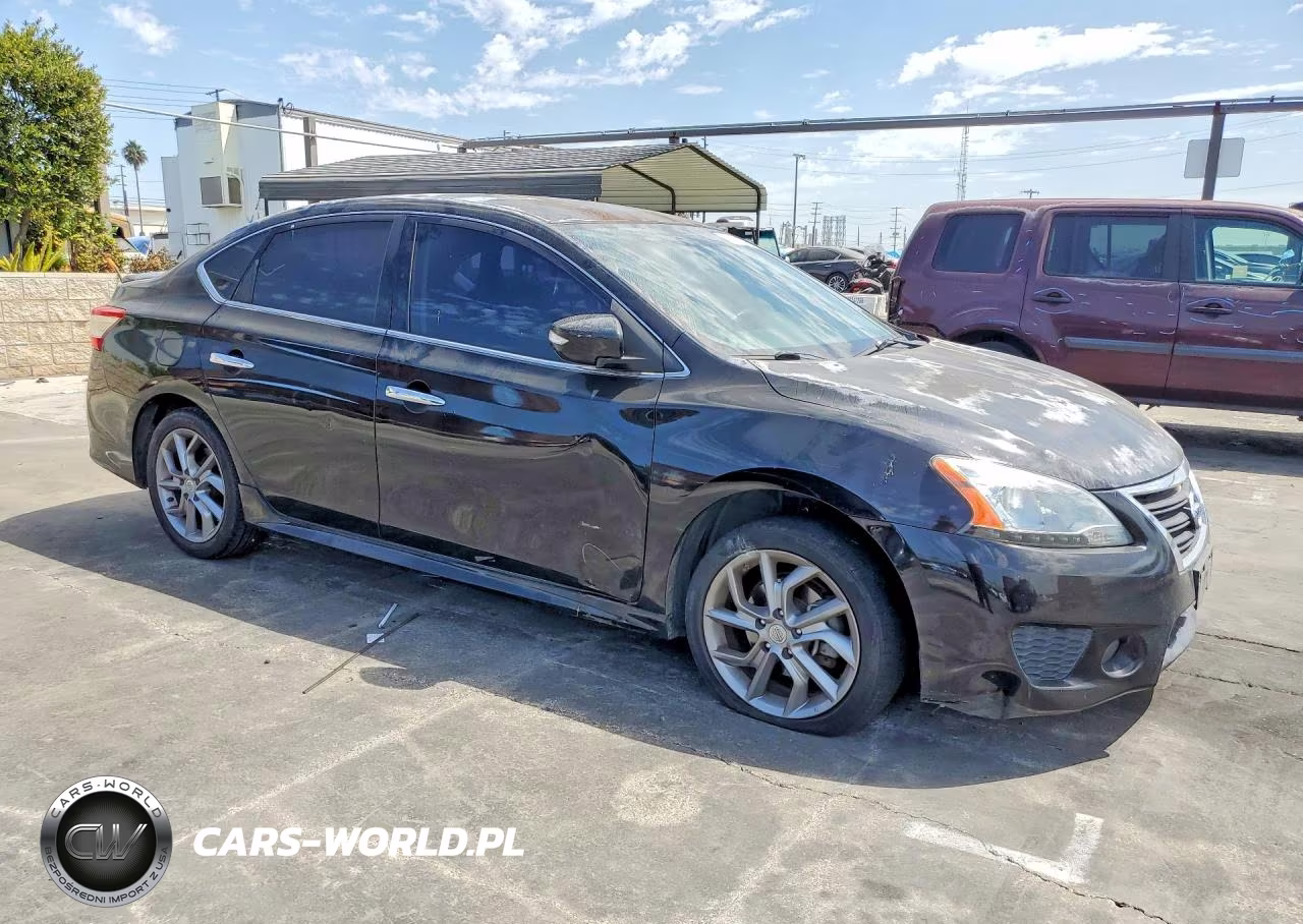 2015 Nissan Sentra Sr VIN:3N1AB7APXFY330572 - 4