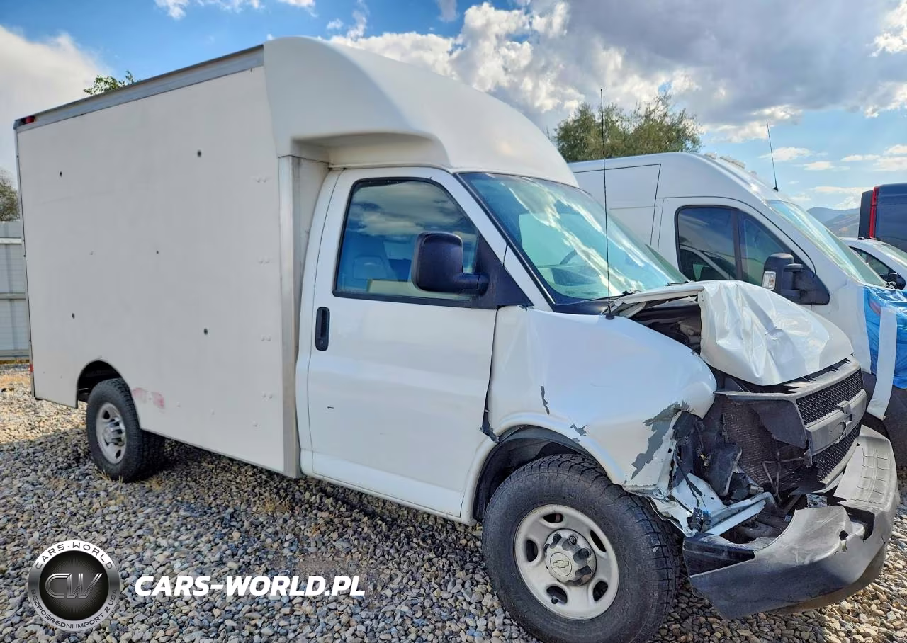 2007 Chevrolet Express G3500 VIN:1GBHG31U971179777 - 4