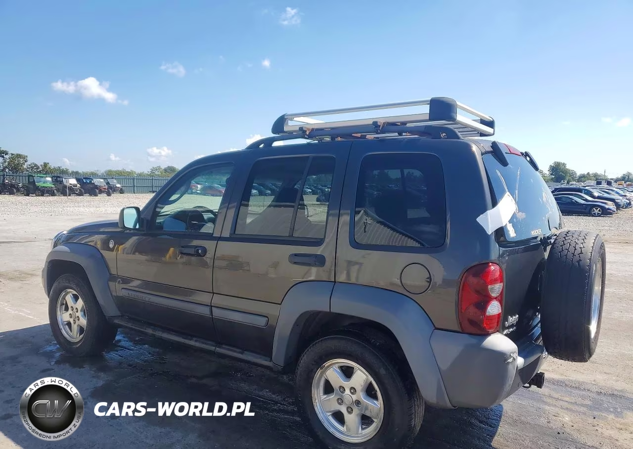 2005 Jeep Liberty Sport VIN:1J4GL485X5W635772 - 2