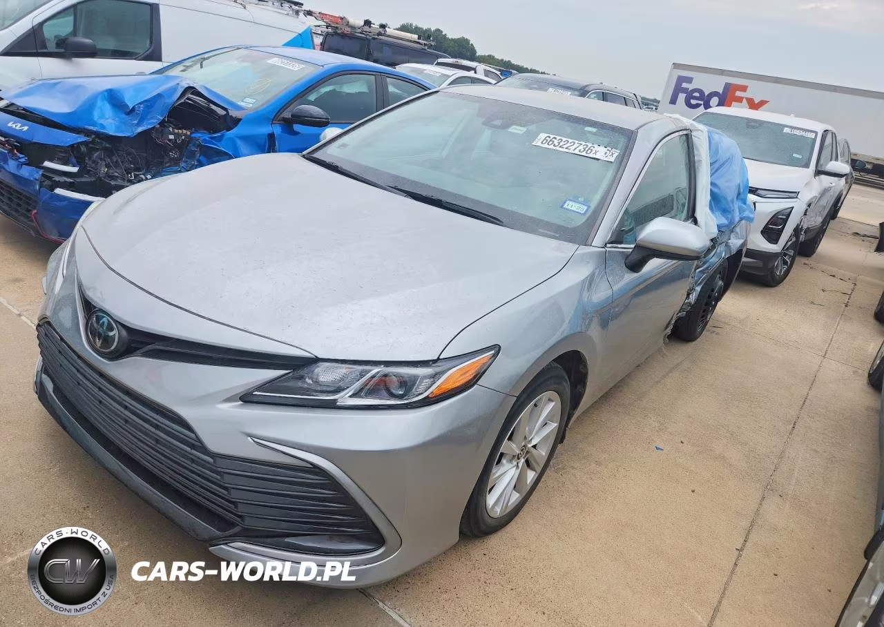2022 Toyota Camry Le