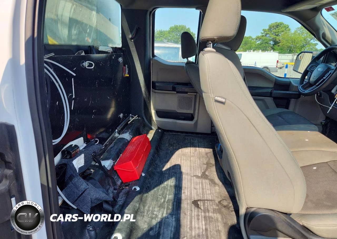 2018 Ford F150 Super Cab VIN:1FTEX1C56JKF15847 - 10