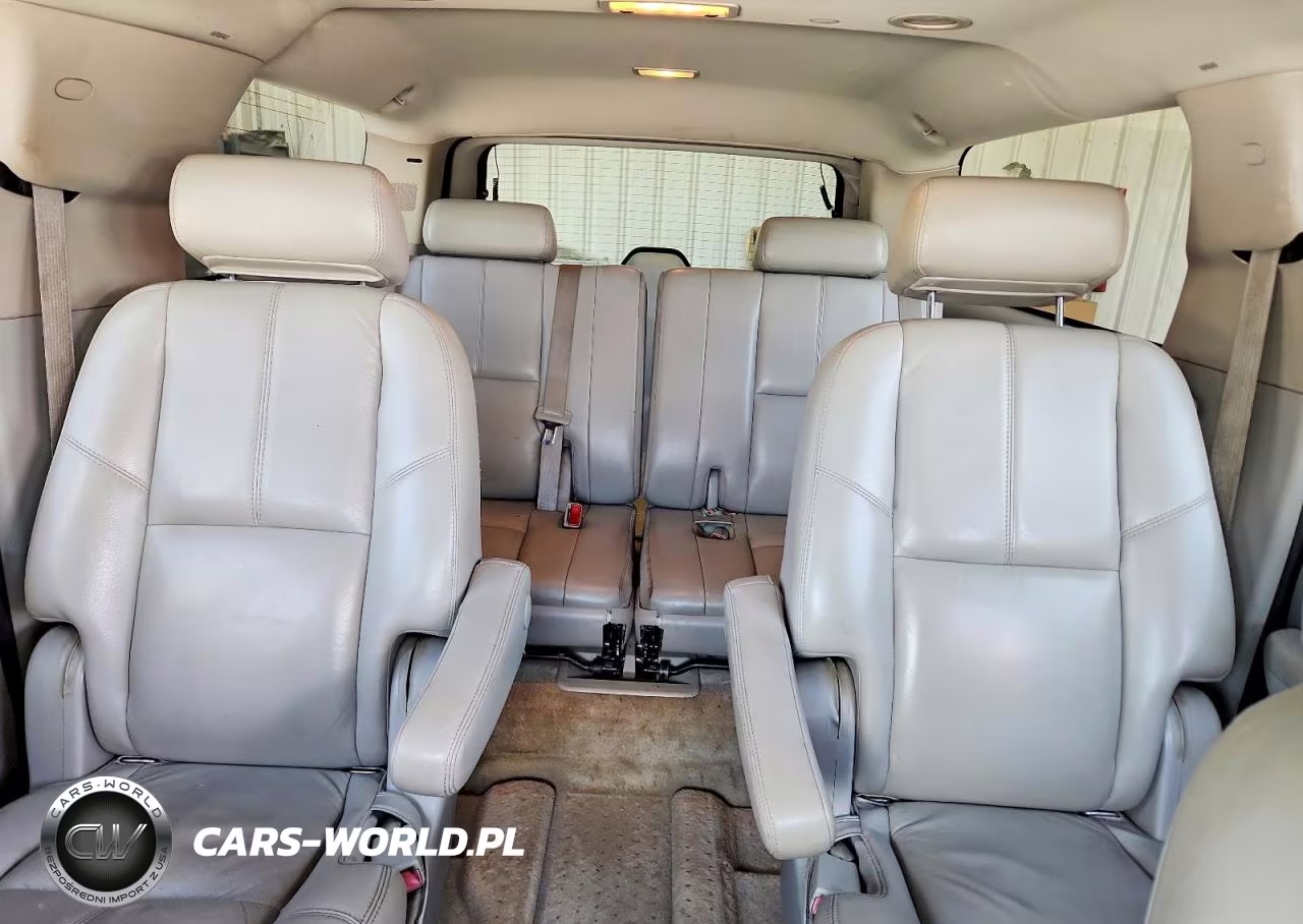 2007 Chevrolet Suburban K1500 VIN:3GNFK16367G282461 - 10